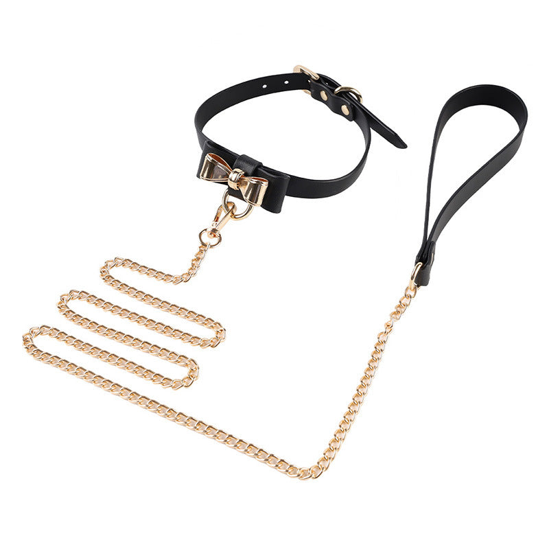 Bondage Queen Metal Bow Collar and Leash Set